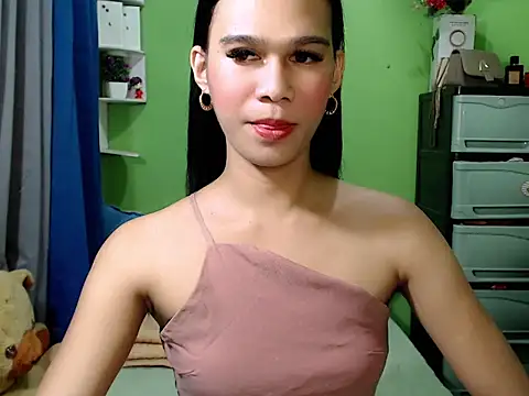 Snapshot of urseductivebarbie_xx chatting on April 2026 03:31:02 PM urseductivebarbie xx online show from April 2026 03:31:02 PM