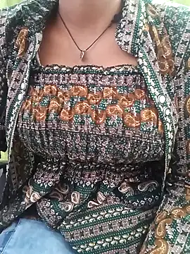 BILLO-RANI67 online show from October 2025 04:13:02 AM