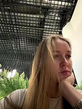 ElliRose online show from September 2025 04:16:01 AM