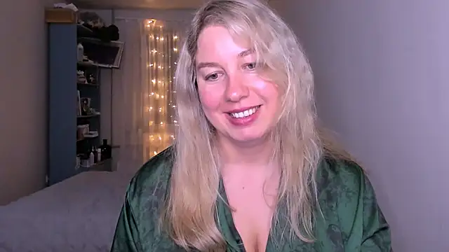 NancySanders online show from May 2026 07:45:02 PM