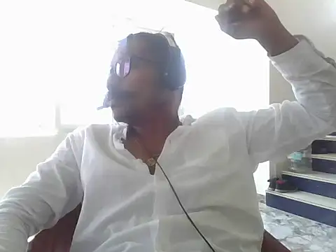 Snapshot of hosur_horny chatting on April 2026 05:56:01 AM hosur horny online show from April 2026 05:56:01 AM