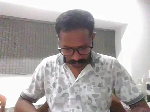 Snapshot of hosur_horny chatting on April 2026 05:25:01 PM hosur horny online show from April 2026 05:25:01 PM