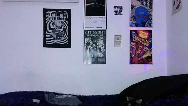 Snapshot of plutonbluemooon333 chatting on February 2026 01:17:01 AM plutonbluemooon333 online show from February 2026 01:17:01 AM