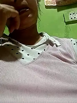 maple694 online show from September 2025 01:48:02 PM