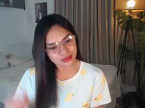 Snapshot of Luckystarxx chatting on March 2026 05:35:01 PM Luckystarxx online show from March 2026 05:35:01 PM