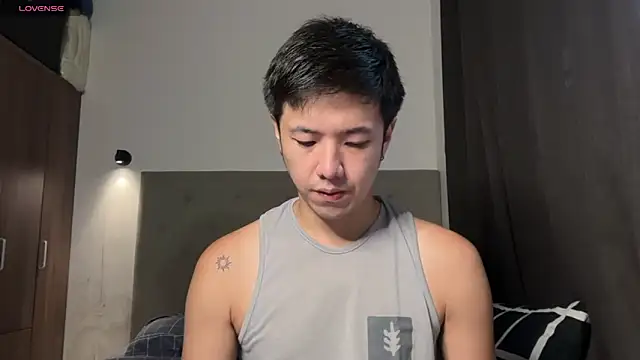 Snapshot of Addictiveboi chatting on June 2026 03:07:01 AM Addictiveboi online show from June 2026 03:07:01 AM
