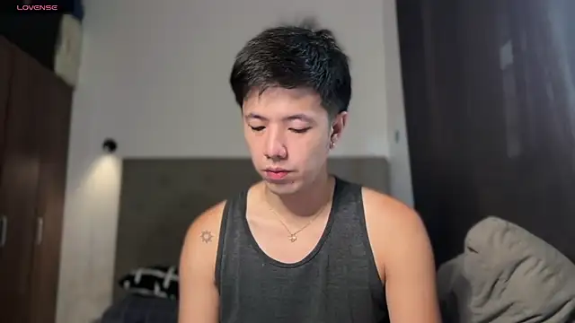 Snapshot of Addictiveboi chatting on July 2026 01:34:01 AM Addictiveboi online show from July 2026 01:34:01 AM
