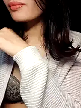 Hinna x online show from November 2025 08:47:01 PM