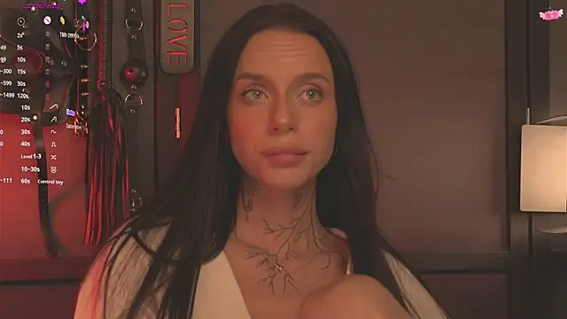 Snapshot of livia_starwars chatting on September 2025 09:39:02 PM livia starwars online show from September 2025 09:39:02 PM