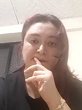 Snapshot of Anaa_Rose chatting on May 2026 12:38:01 AM Anaa Rose online show from May 2026 12:38:01 AM