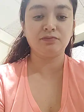 Snapshot of Anaa_Rose chatting on June 2026 01:15:02 AM Anaa Rose online show from June 2026 01:15:02 AM
