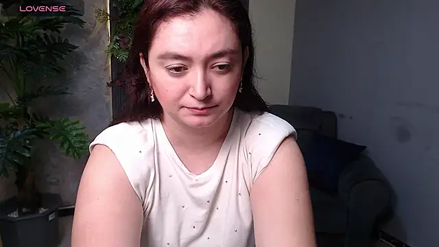 Snapshot of Anaa_Rose chatting on July 2026 01:47:01 PM Anaa Rose online show from July 2026 01:47:01 PM