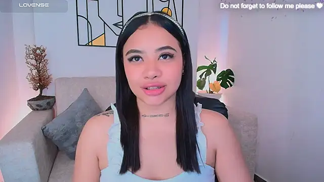 nicemiiaa7  online show from February 2026 01:17:01 PM