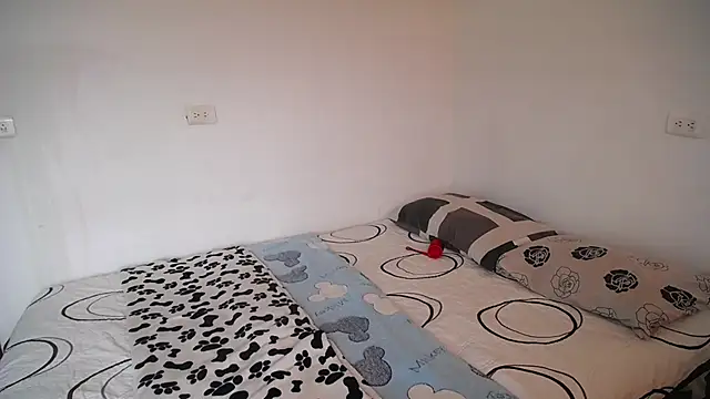 Candy Grey28 online show from September 2025 05:18:01 PM