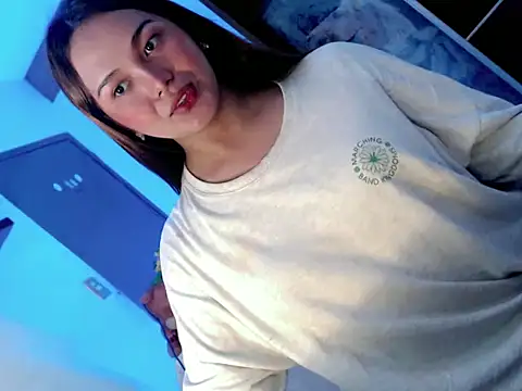 Snapshot of Sweet_angelinax chatting on December 2025 03:55:01 AM Sweet angelinax online show from December 2025 03:55:01 AM