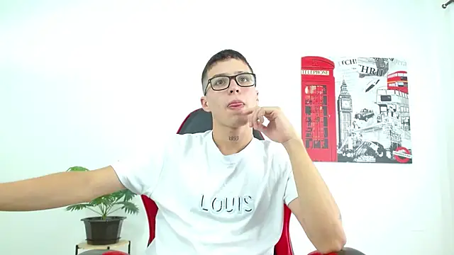 Cumandres18 online show from October 2025 02:03:02 PM