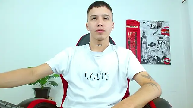 Cumandres18 online show from December 2025 02:22:02 PM