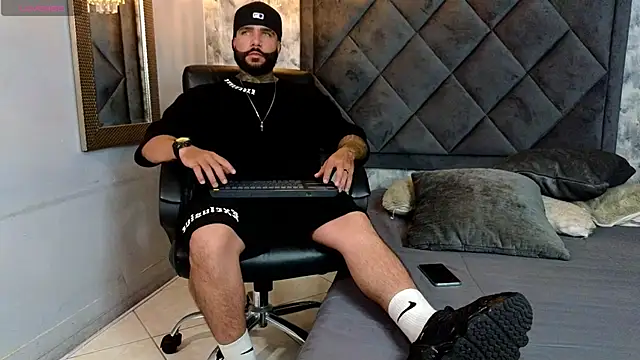 Apolo rousse1 online show from September 2025 08:33:01 PM