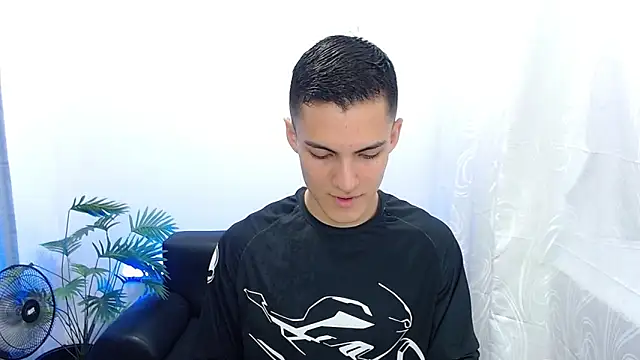 Matiius18 online show from September 2025 01:54:01 PM