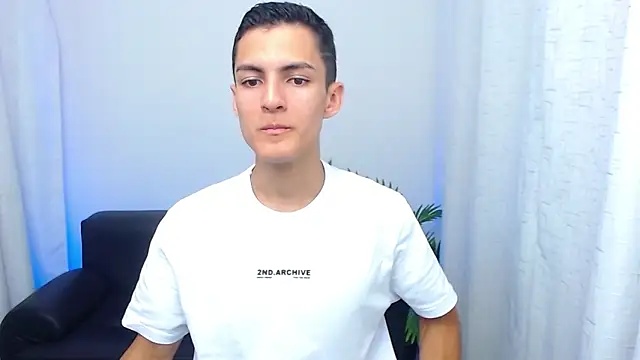 Matiius18 online show from November 2025 02:28:01 PM