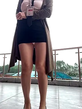 zhizhinaigai online show from November 2025 03:06:02 AM