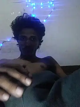 Ashy2001 online show from October 2025 06:18:02 PM