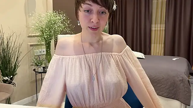Snapshot of daniellia_ chatting on May 2026 05:51:01 PM daniellia online show from May 2026 05:51:01 PM