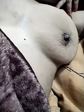 beena01 online show from January 2026 06:43:02 PM