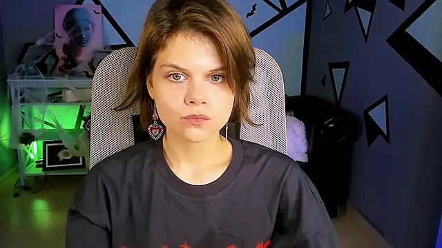 EllieMurler online show from October 2025 09:09:02 AM