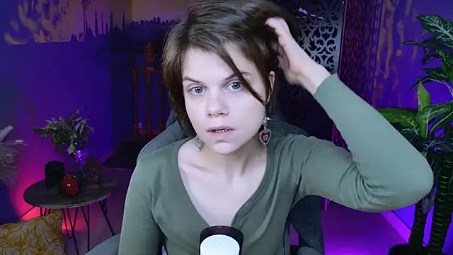 EllieMurler online show from November 2025 09:10:02 AM