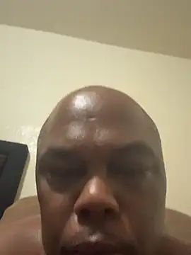 Snapshot of devon3421 chatting on March 2026 03:45:01 AM devon3421 online show from March 2026 03:45:01 AM