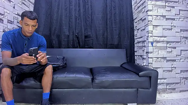 Crazy Cult Sex online show from November 2025 01:18:02 PM