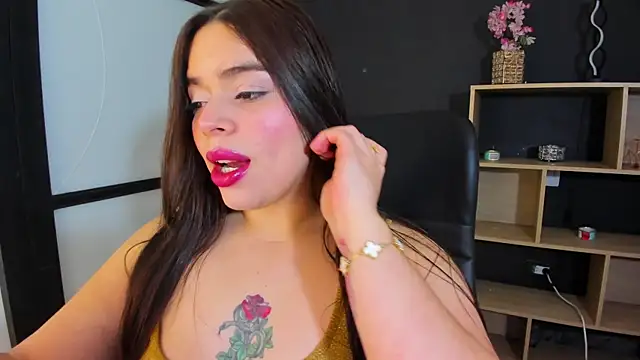 sunnypaytton online show from September 2025 12:48:01 PM