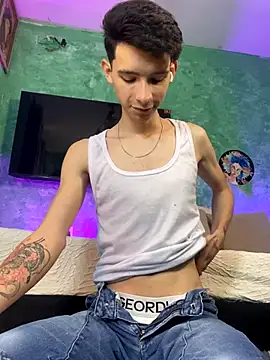 VicenteFerrer online show from November 2025 05:34:02 PM