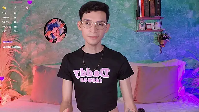 Snapshot of VicenteFerrer chatting on December 2025 12:38:02 AM VicenteFerrer online show from December 2025 12:38:02 AM