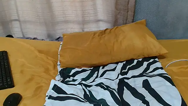 curvydarckcohocolate online show from October 2025 07:38:01 AM