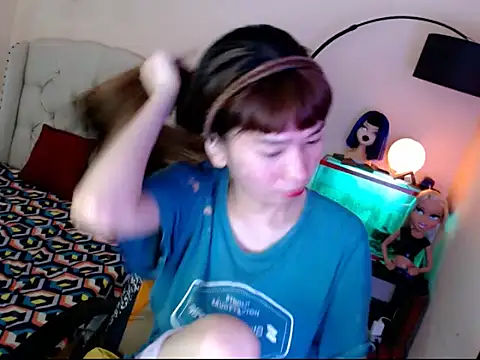 ShantalFoxxy  online show from November 2025 01:32:01 PM