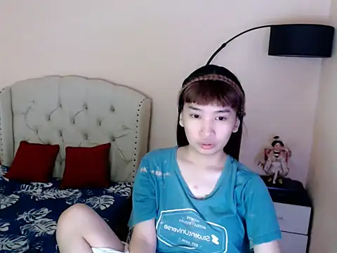 ShantalFoxxy  online show from July 2026 12:02:02 AM