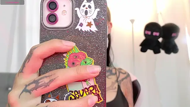 sara queen10 online show from February 2026 05:53:02 PM