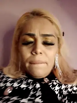 izauri2025 online show from October 2025 09:15:02 PM