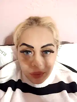 izauri2025 online show from November 2025 07:48:02 PM