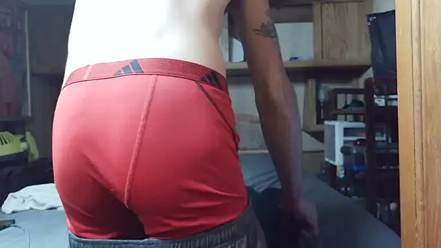 mike42088 online show from October 2025 12:33:02 AM