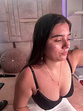 salomecute21 online show from October 2025 01:42:02 PM