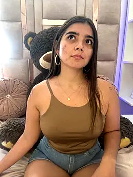 salomecute21 online show from October 2025 01:43:02 PM