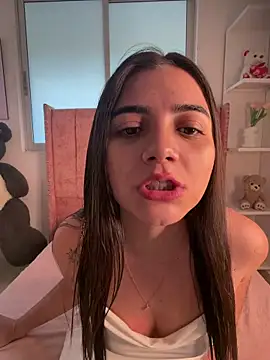 salomecute21 online show from May 2026 11:17:01 AM