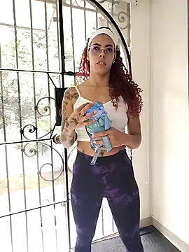 Pamelamiler   online show from November 2025 01:22:02 PM