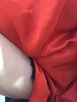 Snapshot of tthan12 chatting on April 2026 03:15:01 AM tthan12 online show from April 2026 03:15:01 AM