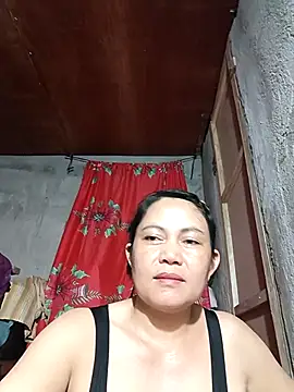 Everleigh mom online show from September 2025 10:49:02 AM