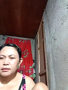 Everleigh mom online show from September 2025 04:47:01 AM