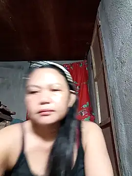 Everleigh mom online show from October 2025 07:53:01 PM